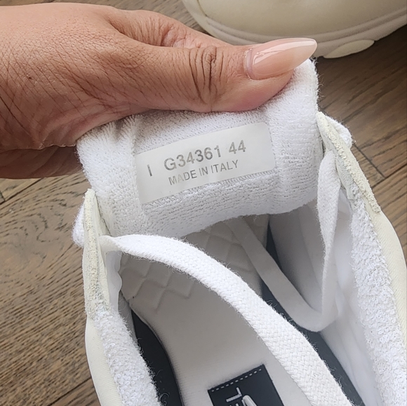 Chanel Sneakers AUTHENTIC - Picture 2 of 3